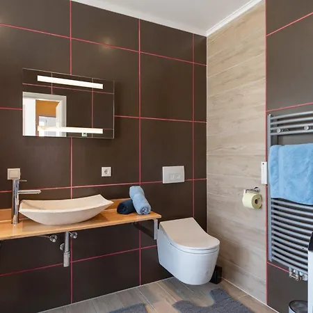 Haus Alpenlieb Apartment *